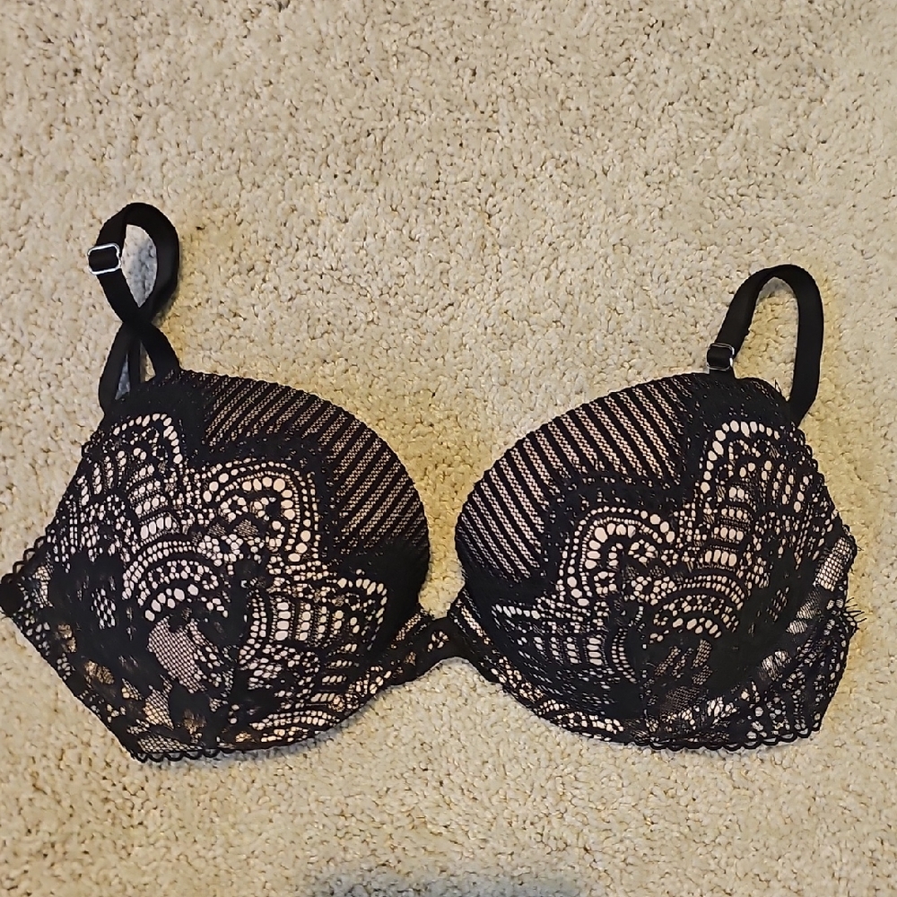 Victoria's Secret Black Lace Push-Up Bra